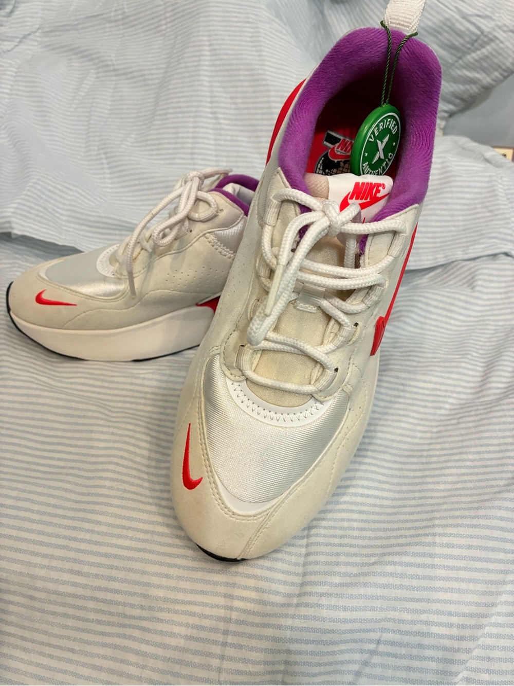 Nike Wmns Air Max Verona 'White Crimson Purple'